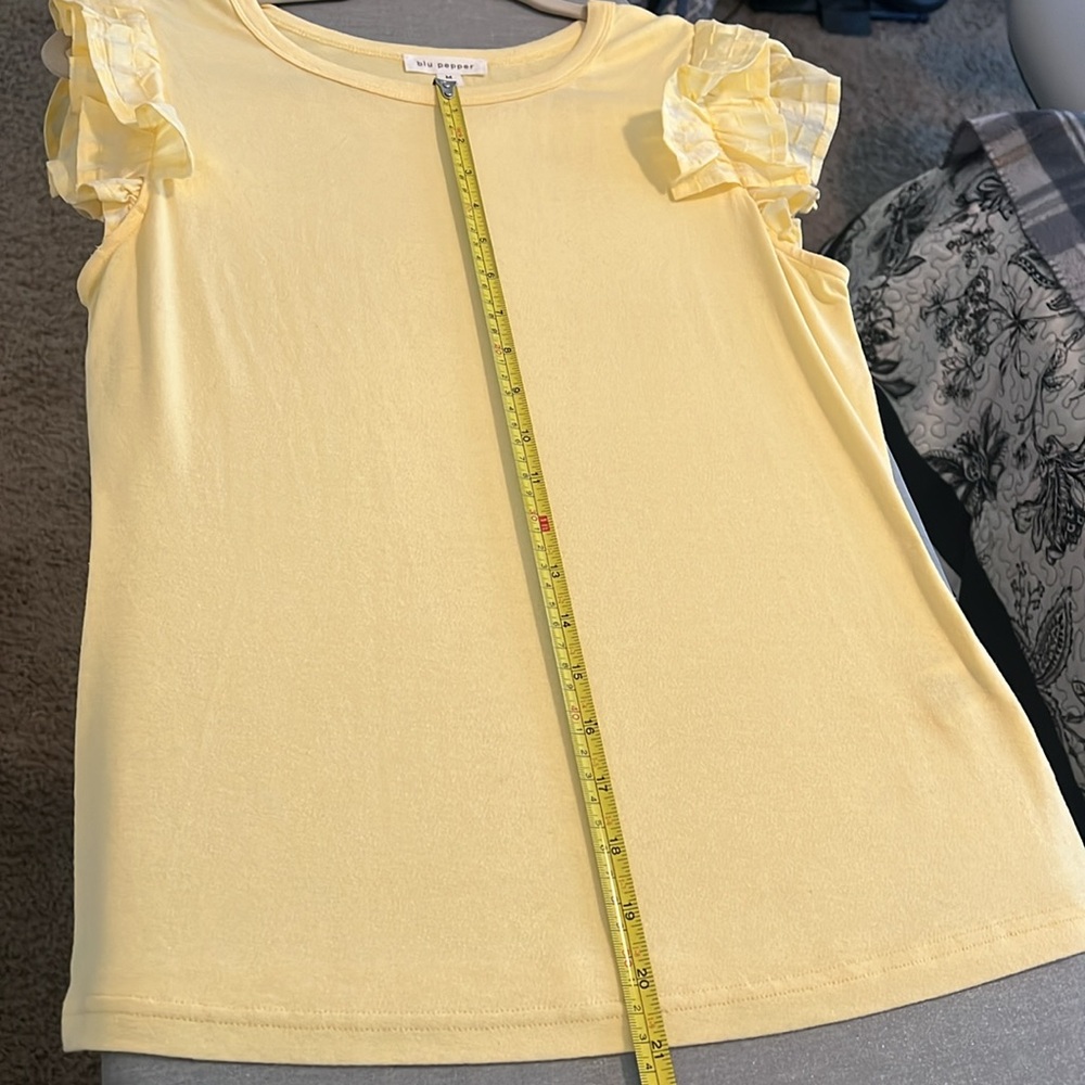 Flutter sleeve top - Picture 5 of 9
